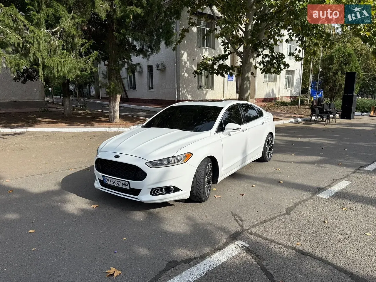 Ford Fusion 2012 photo 2