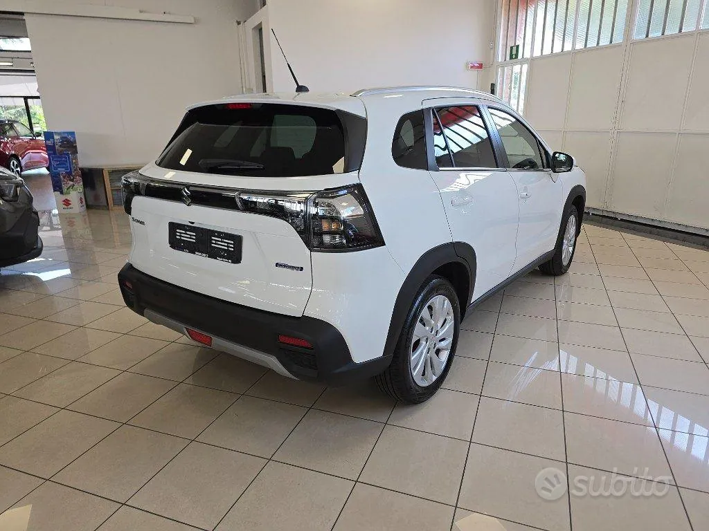 Suzuki S-Cross photo 5