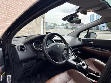 Peugeot 5008 2012 photo 3