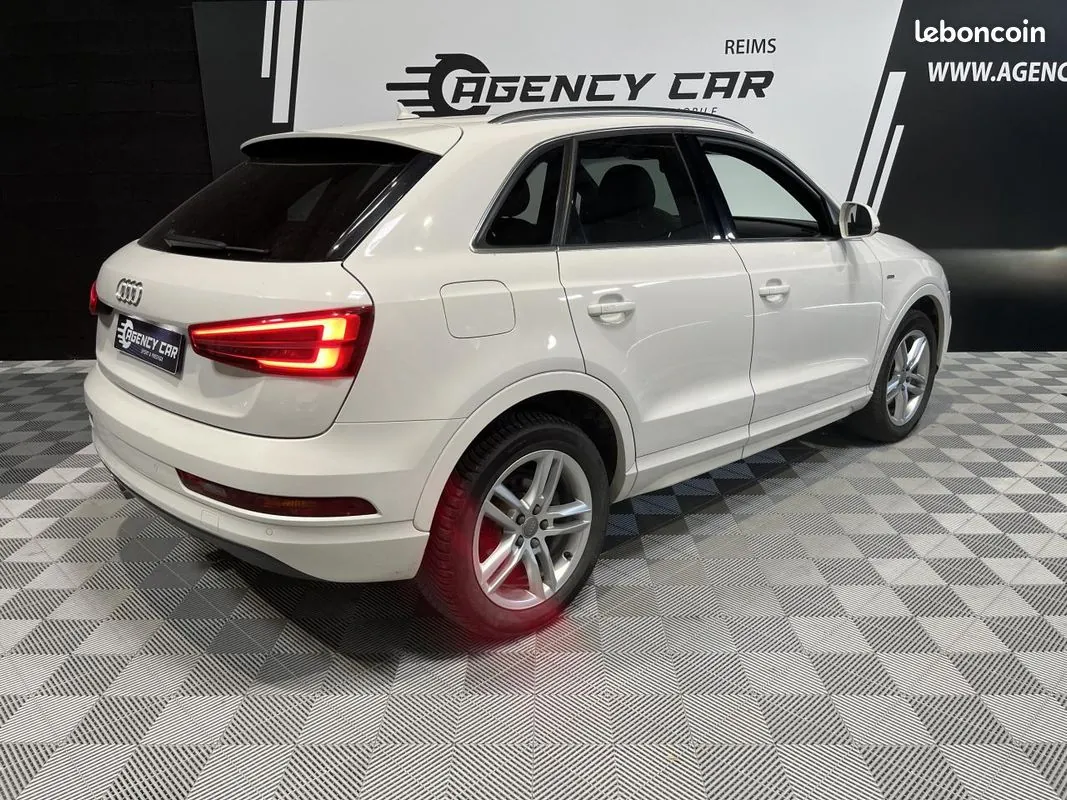 Audi Q3 2015 photo 3