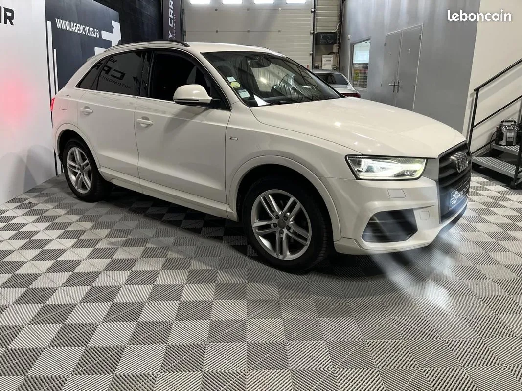 Audi Q3 2015 photo 2