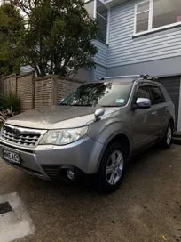Subaru Forester 2011 photo 2