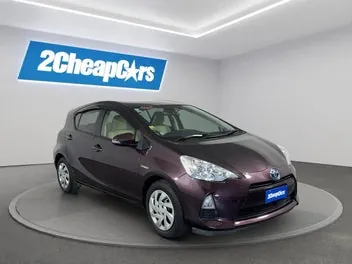 Toyota Aqua 2014 photo 4