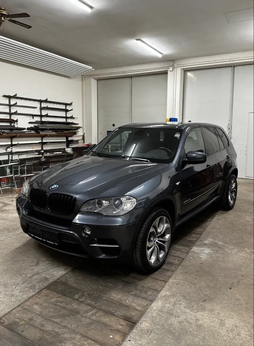 BMW X5 2011 photo 3