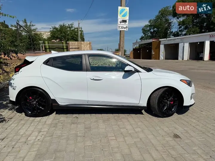 Hyundai Veloster 2019 photo 3