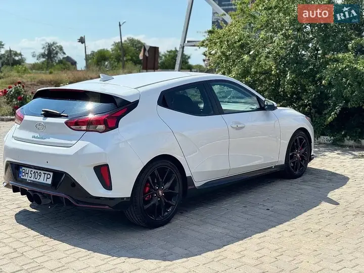 Hyundai Veloster 2019 photo 5