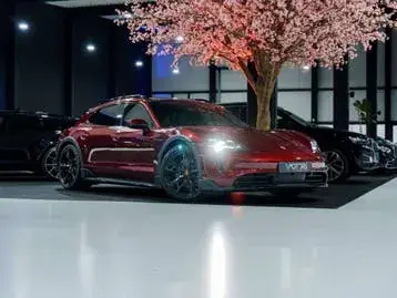 Porsche Taycan Cross Turismo