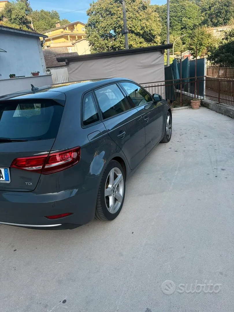 Audi A3 2016 photo 2