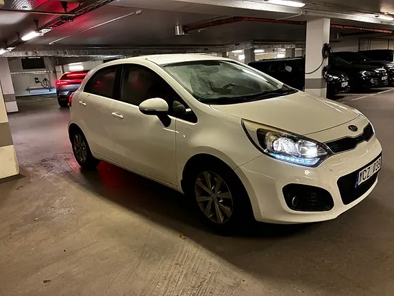 Kia Rio 2012 photo 3