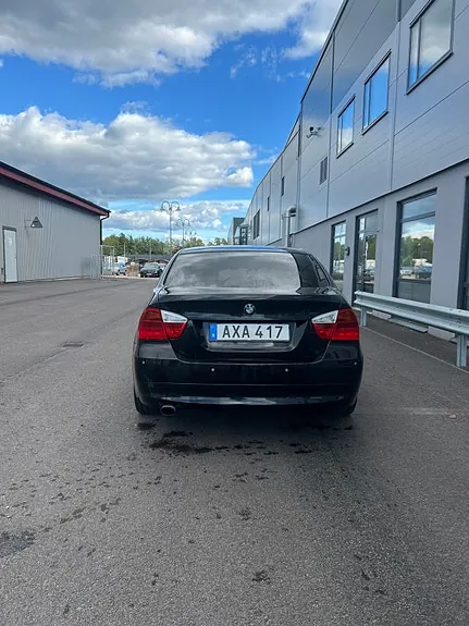 BMW 320I 2006 photo 4