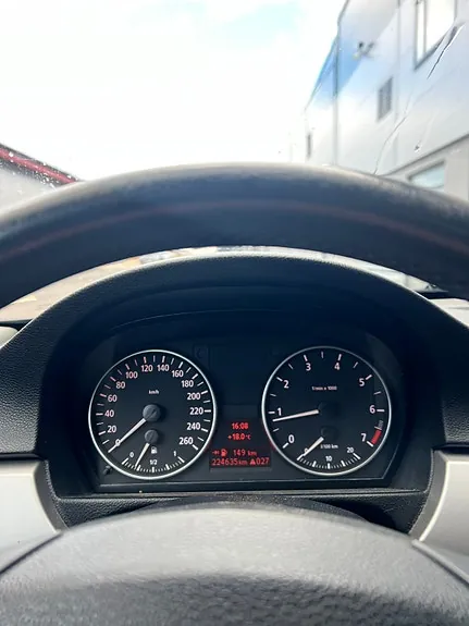 BMW 320I 2006 photo 5