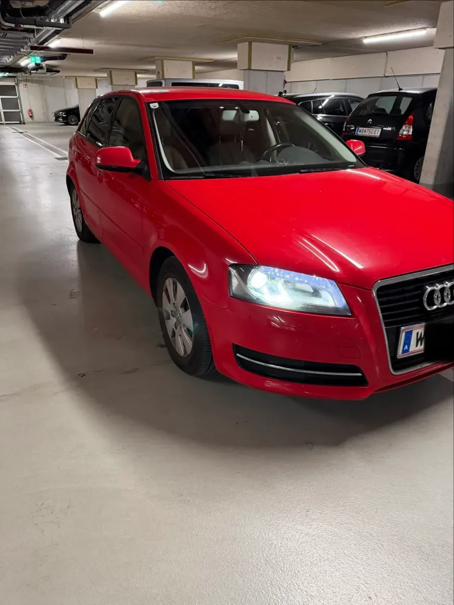 Audi A3 2010 photo 2