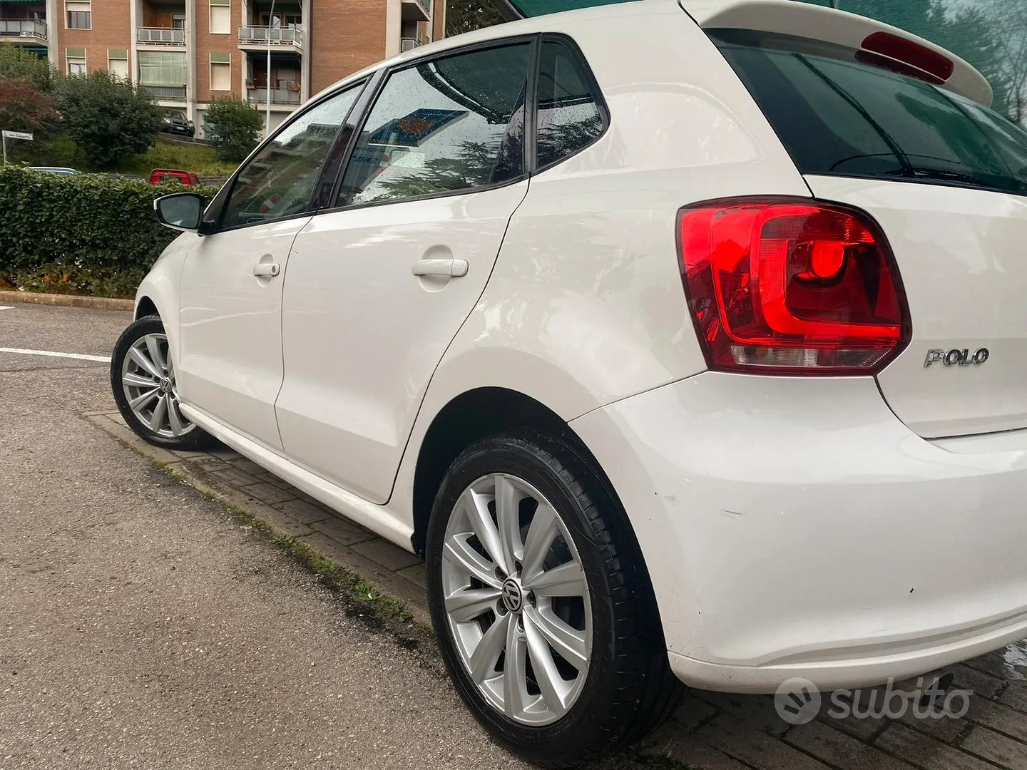 Volkswagen Polo 2010 photo 3