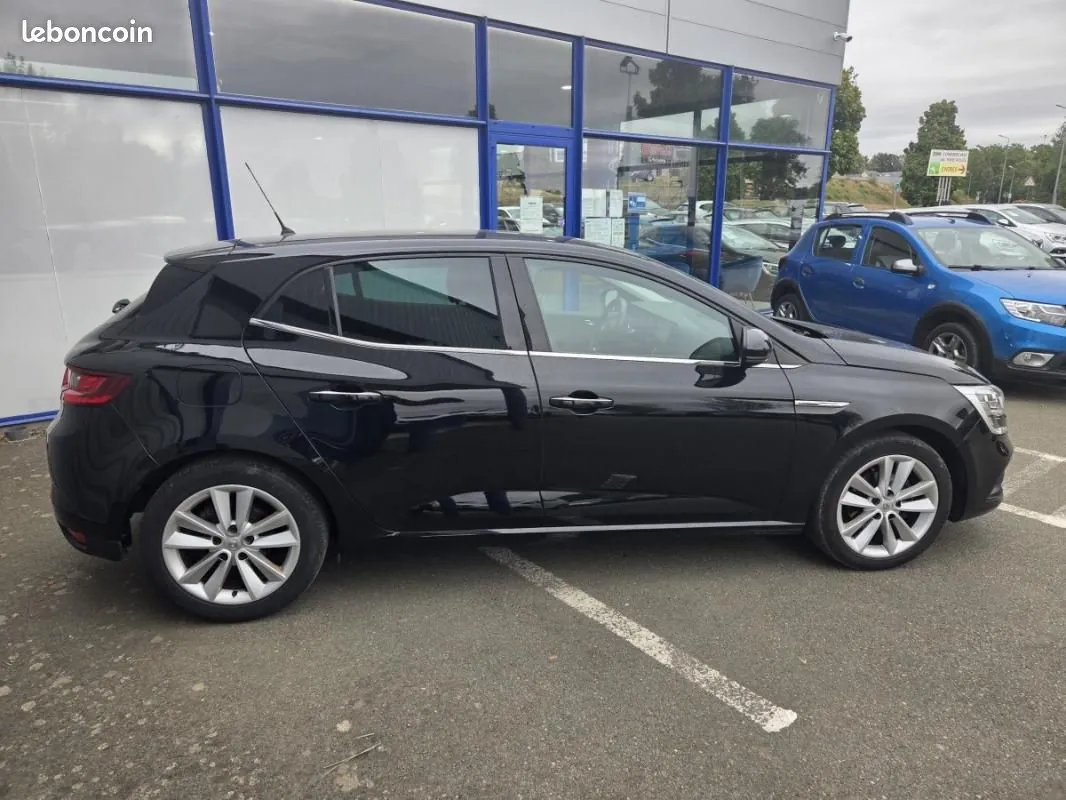 Renault Megane 2018 photo 4