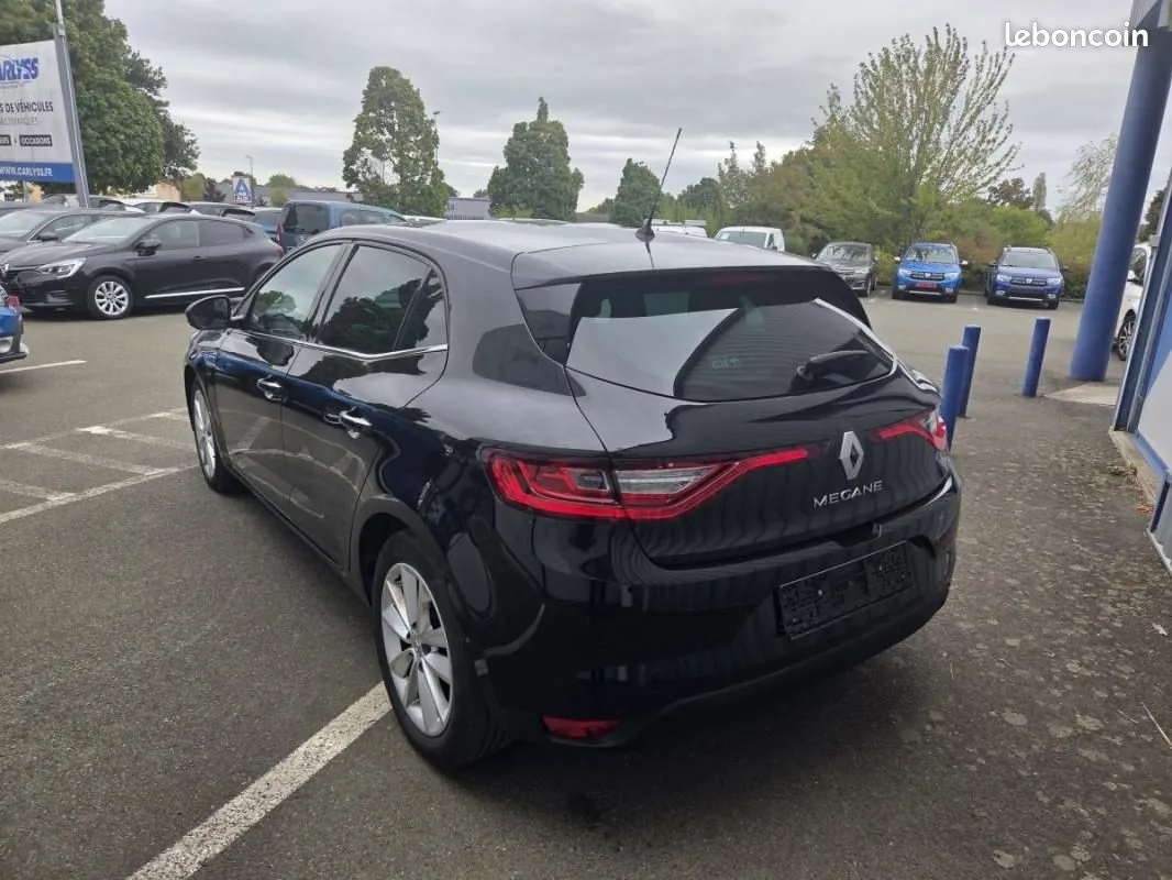 Renault Megane 2018 photo 3