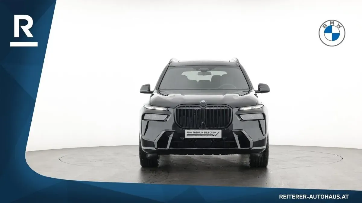 BMW X7 2025 photo 2
