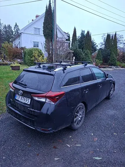 Toyota Auris 2016 photo 3