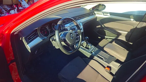 Volkswagen Passat 2016 photo 2