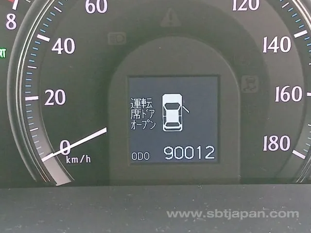 Toyota Crown Royal Saloon 2010 photo 3