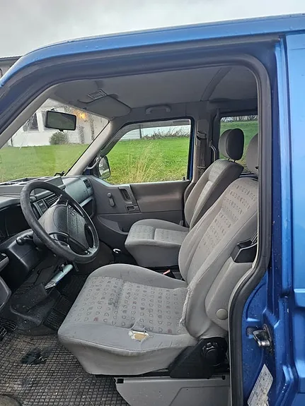 Volkswagen Caravelle 1998 photo 5