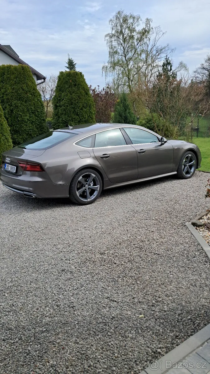 Audi A7 2015 photo 2