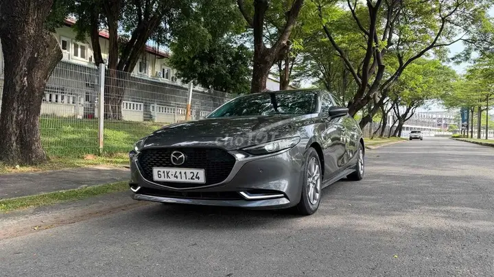 Mazda 3 2022 photo 2