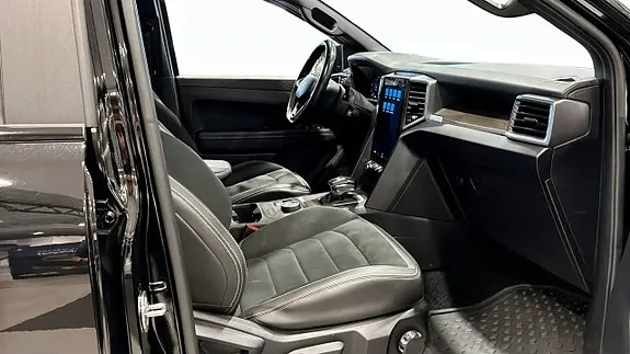 Volkswagen Amarok 2023 photo 3