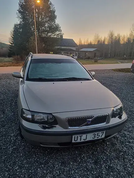 Volvo V70 2004 photo 4