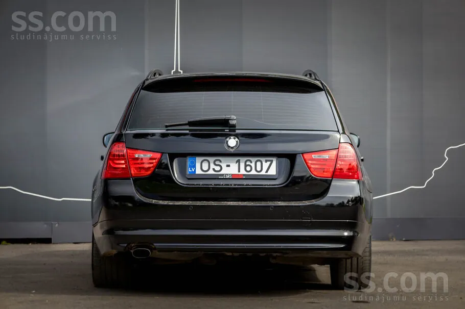 BMW 318 2009 photo 5