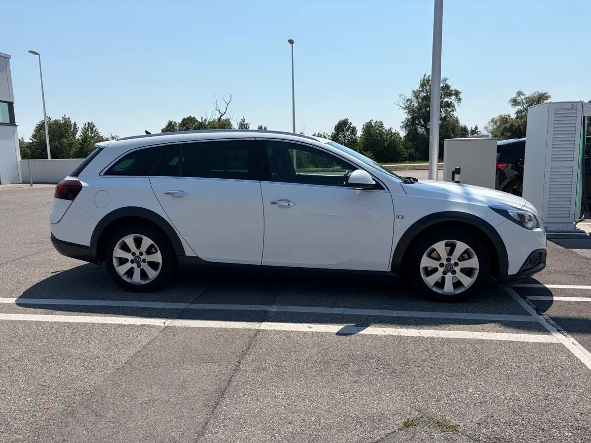 Opel Insignia 2014 photo 2