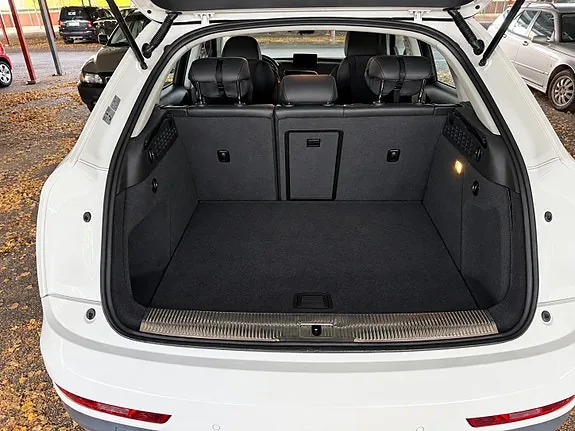Audi Q3 2016 photo 5