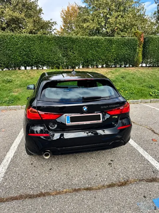 BMW 1 Series 2022 photo 2