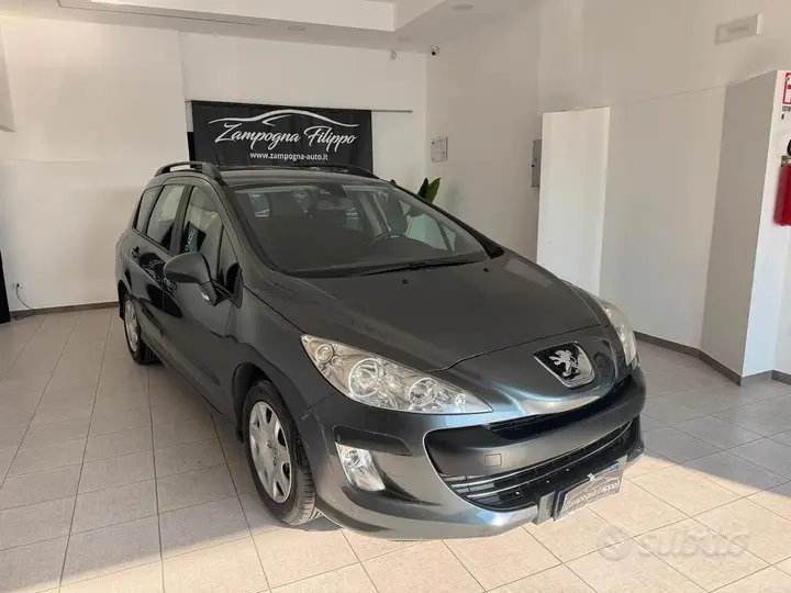 Peugeot 308 2010 photo 3