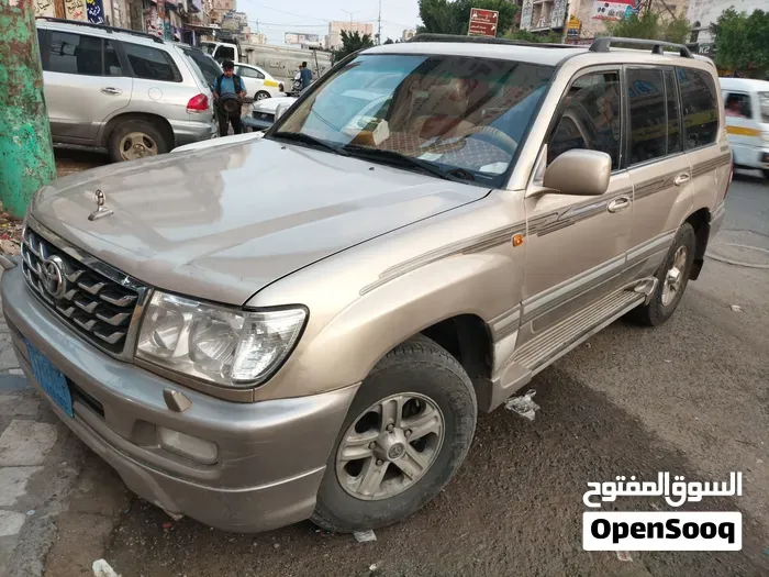 Toyota Land Cruiser Gxr