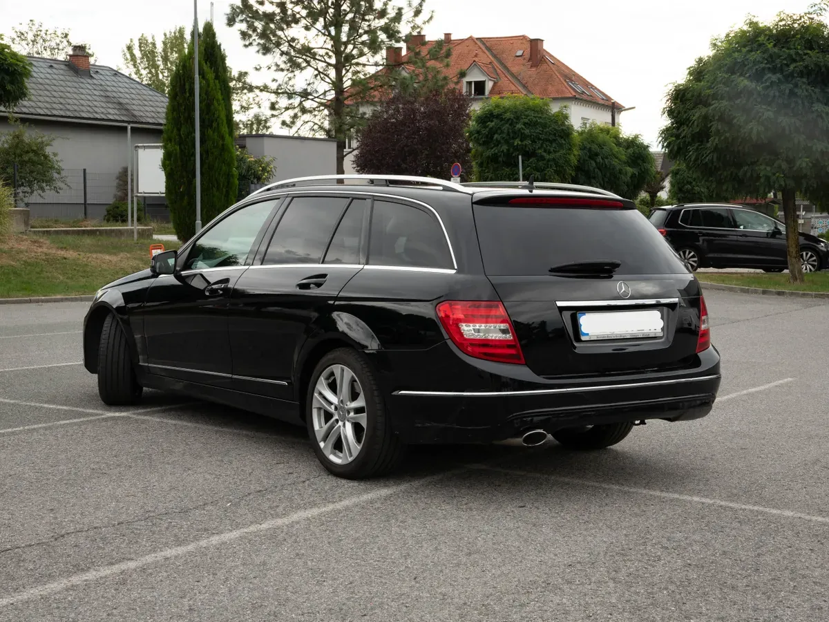 Mercedes-Benz C-Class 2013 photo 3