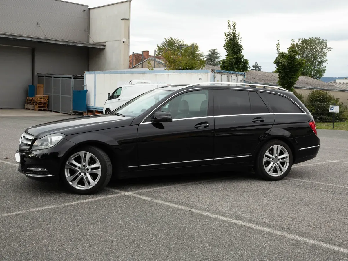 Mercedes-Benz C-Class 2013 photo 2
