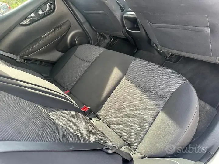 Nissan Qashqai 2017 photo 2