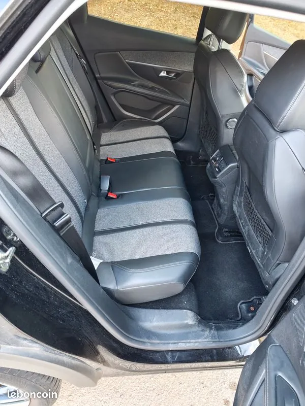 Peugeot 3008 2018 photo 4