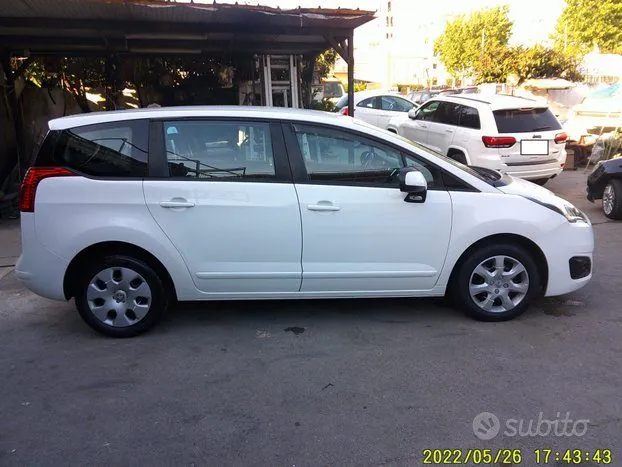 Peugeot 5008 2016 photo 4