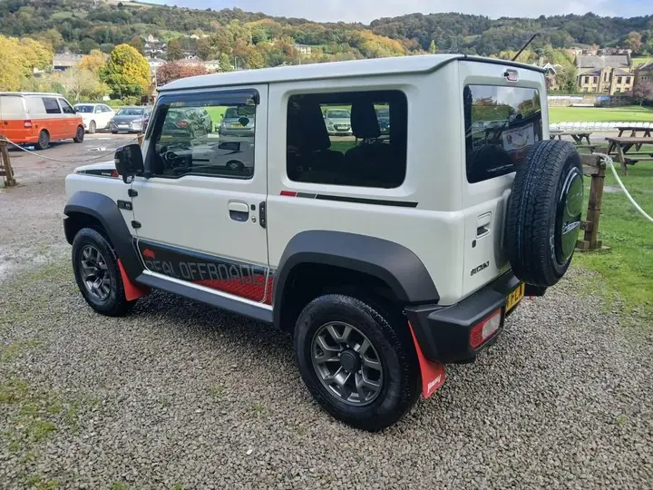 Suzuki Jimny 2026 photo 4