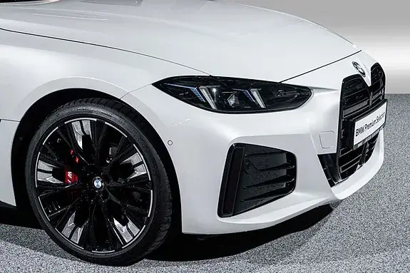 BMW I4 2025 photo 4