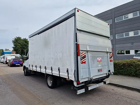 Iveco Daily 2019 photo 5