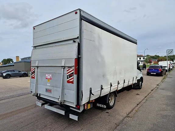 Iveco Daily 2019 photo 3