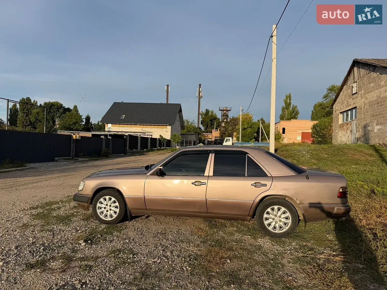 Mercedes-Benz E-Class 1994 photo 5
