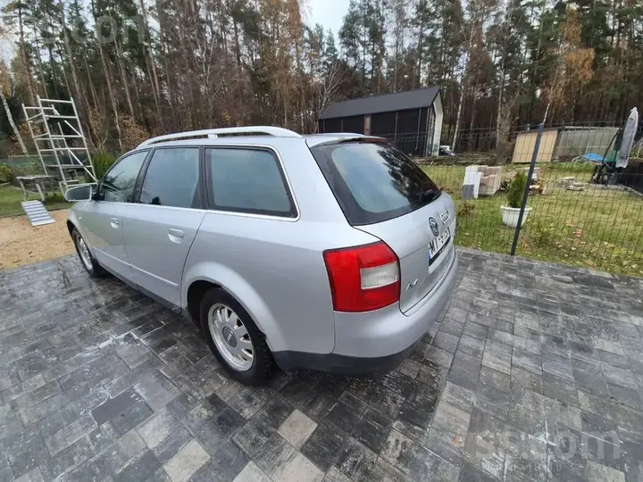 Audi A4 Avant 2004 photo 3