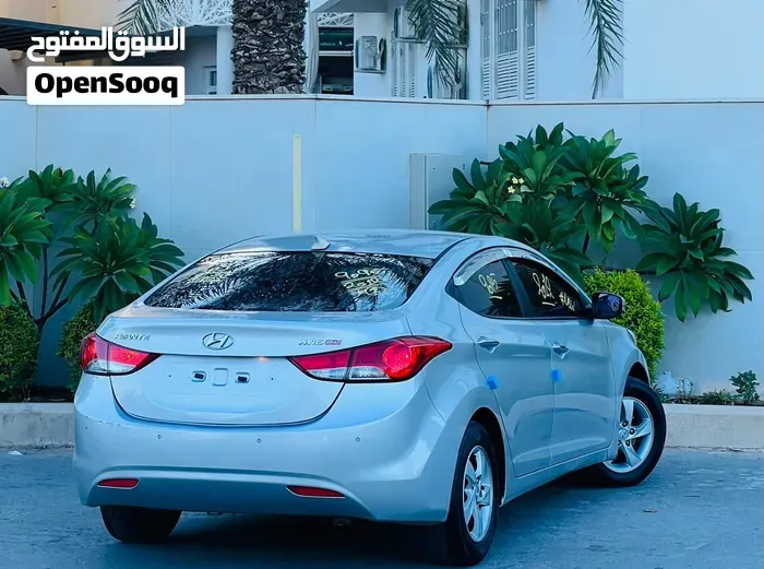 Hyundai Avante 2012 photo 3
