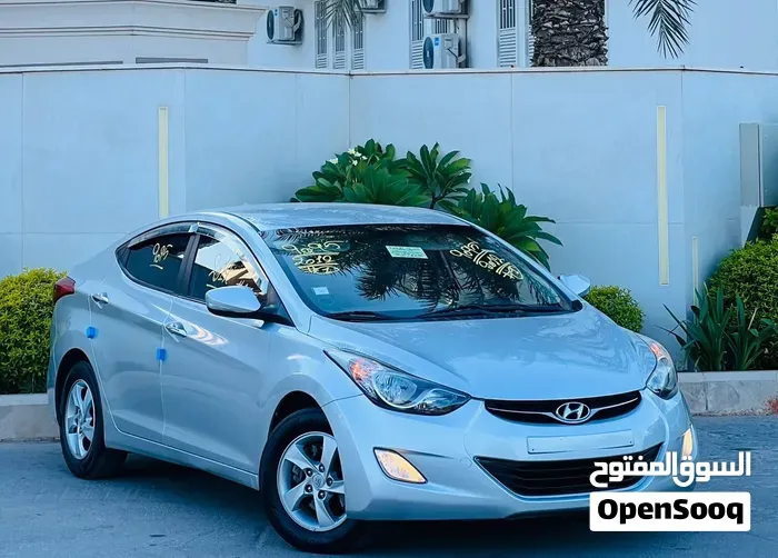Hyundai Avante 2012 photo 2