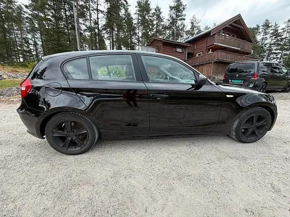 BMW 116D 2009 photo 5