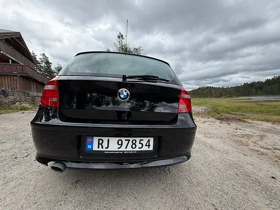 BMW 116D 2009 photo 4