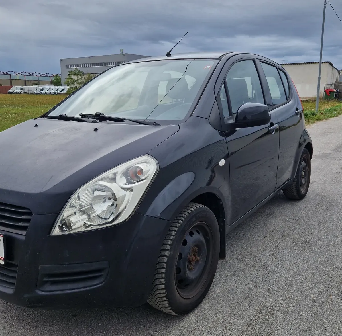 Suzuki Splash 2009 photo 2